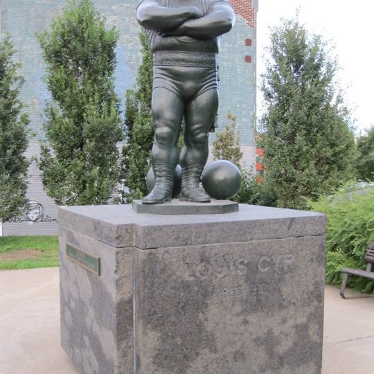 Monument à Louis Cyr