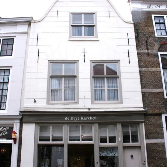 Langeviele 63, Middelburg