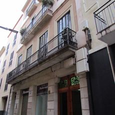 Building in carrer Barcelona, 34