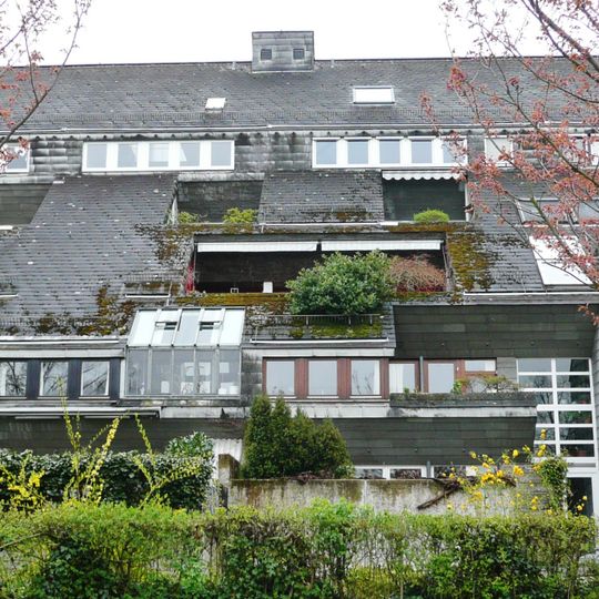 Wohnhügelhaus Schnitz