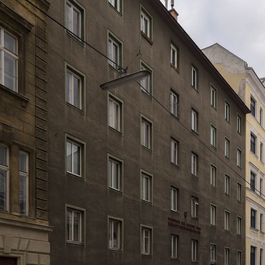 Wohnhausanlage Wiesengasse 19–21