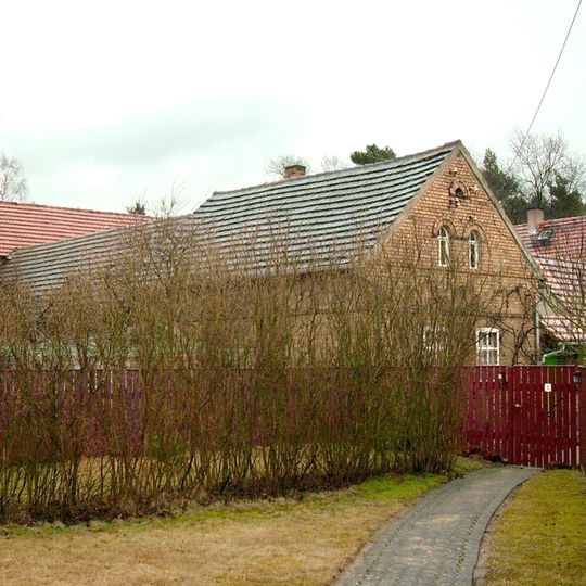 Seitengebäude eines Bauernhofes Klein Zeißig 1