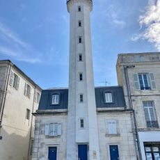 La Rochelle rear range light