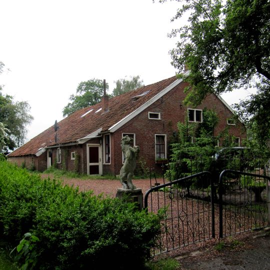 Dorpsstraat 6, Vriescheloo