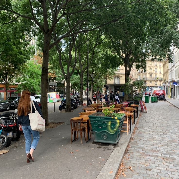 Place Jean-Gabin