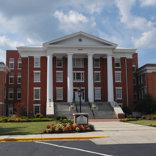 Louisburg College