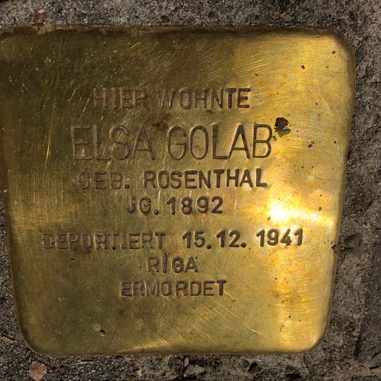Stolperstein en memoria de Elsa Golab
