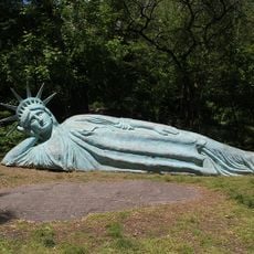 Reclining Liberty