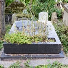 Grave of Labin-Chavelson