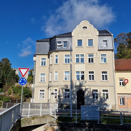 Neustädter Straße 6