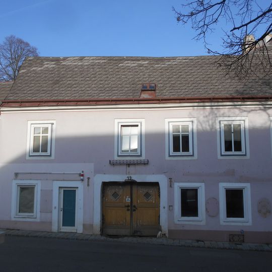 Wohnhaus, Hauerhaus Cobenzlgasse 12