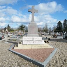Oisemont Communal Cemetery