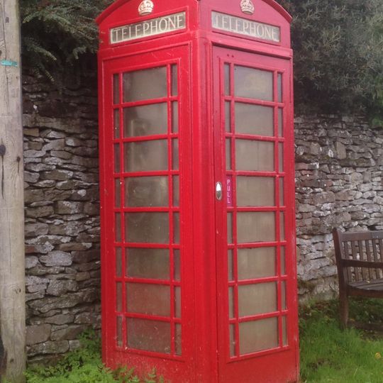 K6 Telephone Kiosk Oppposite Manor Farm House