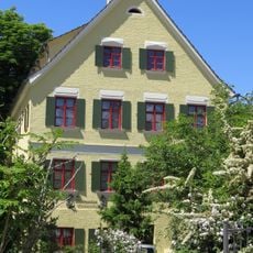 Augsburger Straße 12