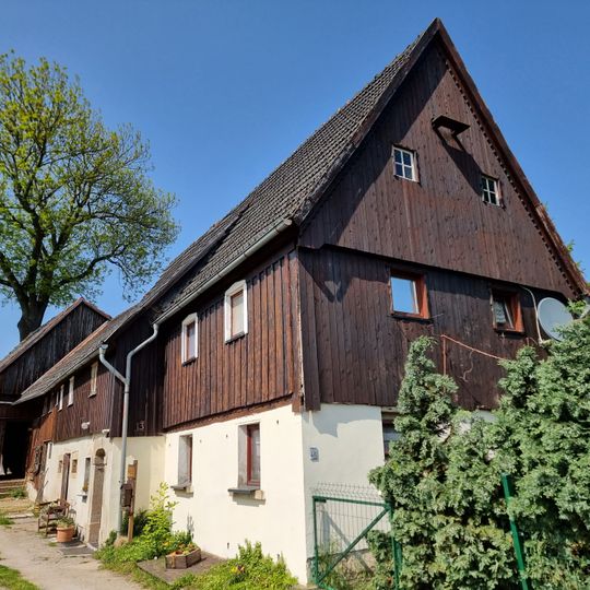 Wohnstallhaus mit Oberlaube und angebauter Scheune Am Mühlendamm 13