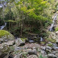 Hitsujigataki Falls
