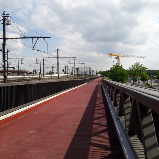 Fietsbrug Station Berchem