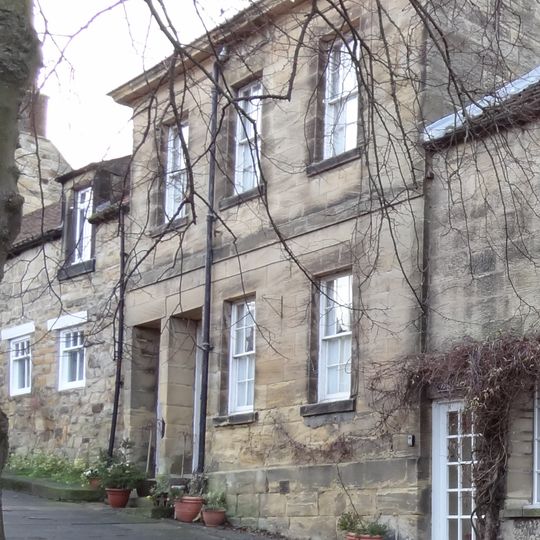 16 And 16A, Castle Street