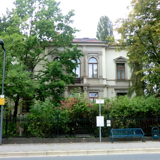 Villa Bahnhofstraße 17
