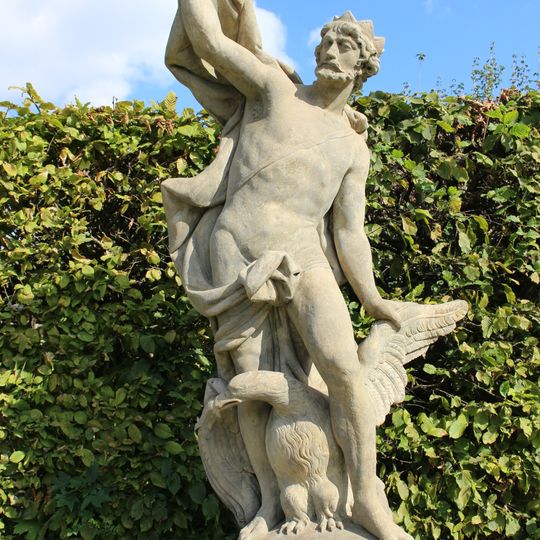 Socha bůh Jupiter v zahradě zámku v Lysé nad Labem