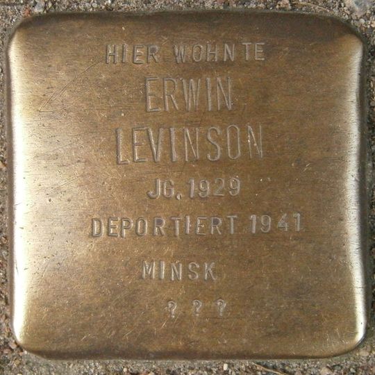 Stolperstein dedicated to Erwin Levinson