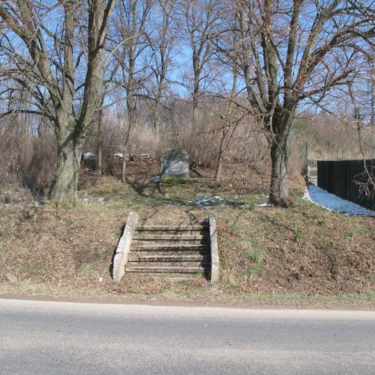 Pomník obětem světových válek ve Stradonicích