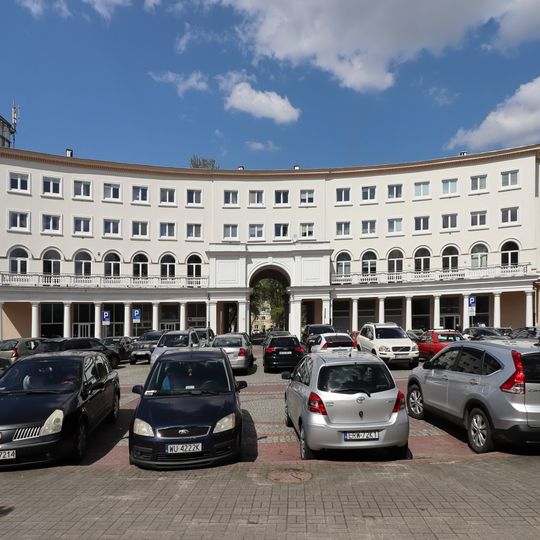 Blok przy ulicy Nowolipki 9B