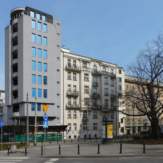 Budynek przy placu Politechniki 4