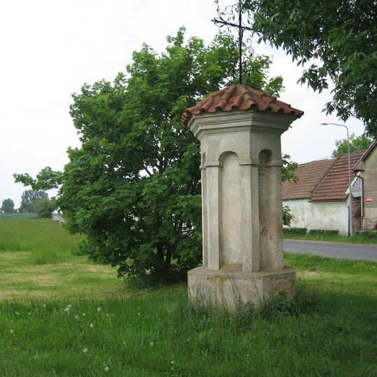 Column shrine in Chotětov