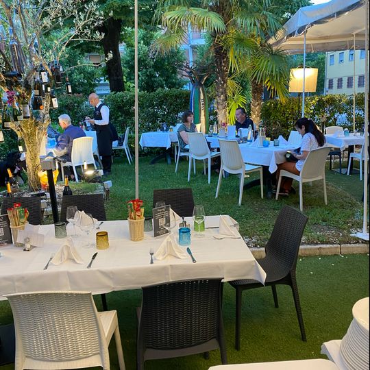 Ristorante Pizzeria "Piedigrotta 2"