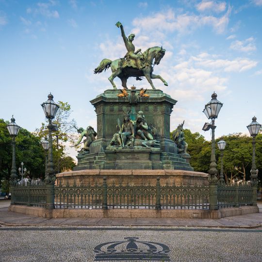 Lampadário do Monumento Pedro I