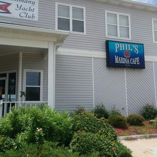 Phil's Marina Cafe