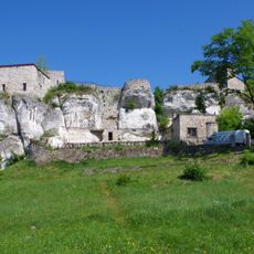 Bąkowiec Castle