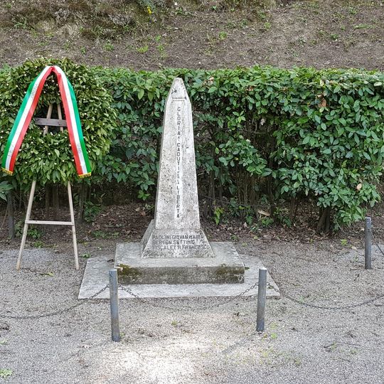 Cippo ai partigiani di Santa Lucia