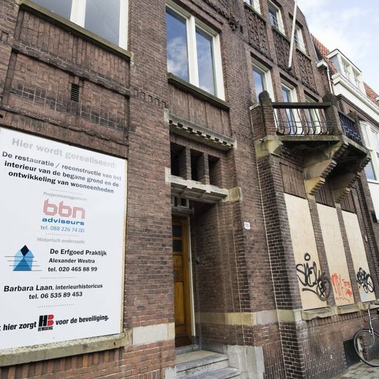 J.J. Viottastraat 36