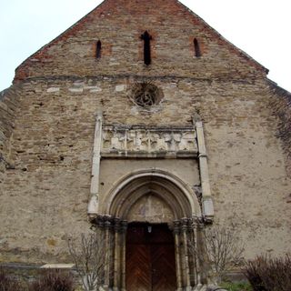 Biserica fortificată din Dârlos