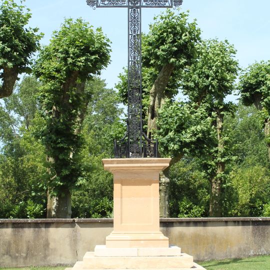Croix de l'église de Feillens