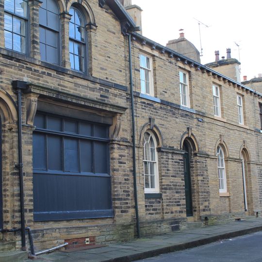 107, Saltaire Road
