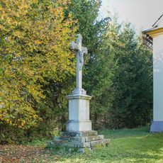 Kříž v Hrabišíně u kaple svatého Michala