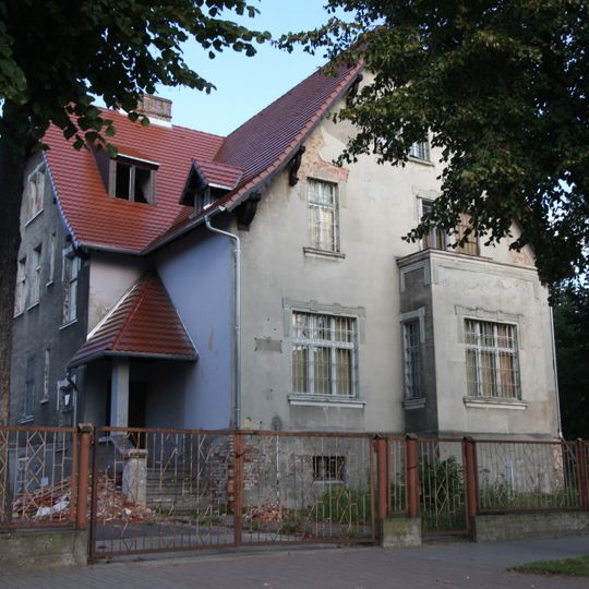 16 Niepodległości Street in Sulechów