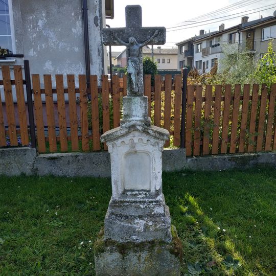 Kříž v západní části Obory