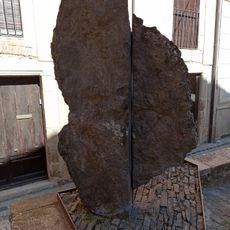 Work of art, sculpture