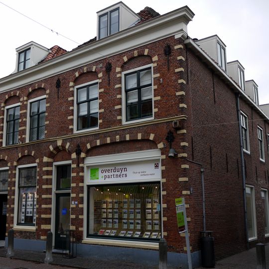 Huis met lijstgevel