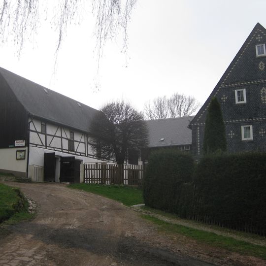 Seitengebäude eines Dreiseithofes Am Rummel 1