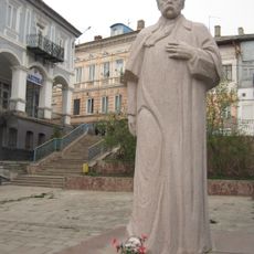 Statue of Taras Shevchenko in Buchach, Maidan Voli