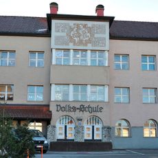 Volks- und Hauptschule, exkl. Turnsaal
