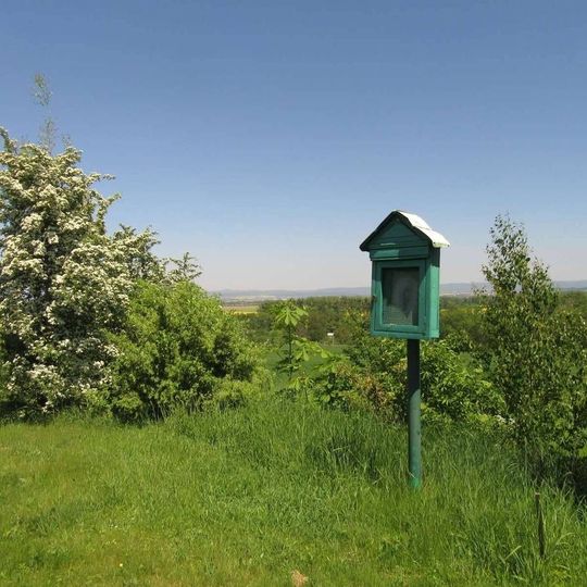 Obrázek v Charvátech u polní cesty