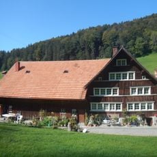 Grub farmhouse, Halten 125