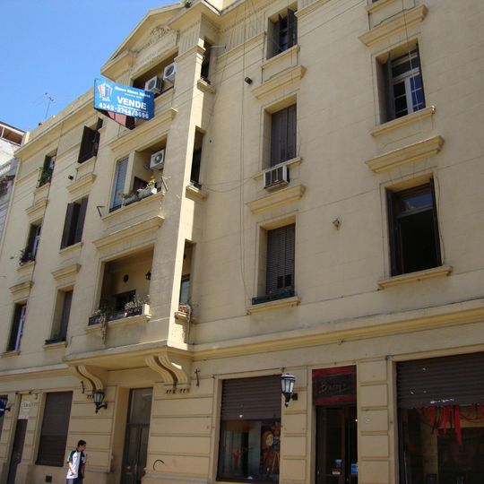 Casa Colectiva Bernardino Rivadavia