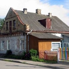 Enhieĺsa Street 12, Iŭje